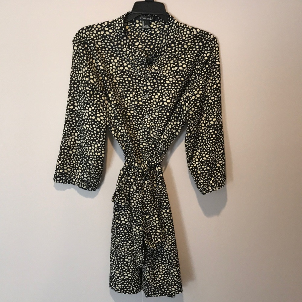 Forever 21 Black and Tan belted dress